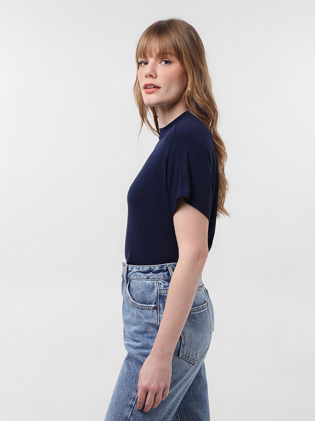 Half sleeve crop top